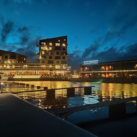 Slottsholmen Hotell Och Restaurang ベステルビーク エクステリア 写真