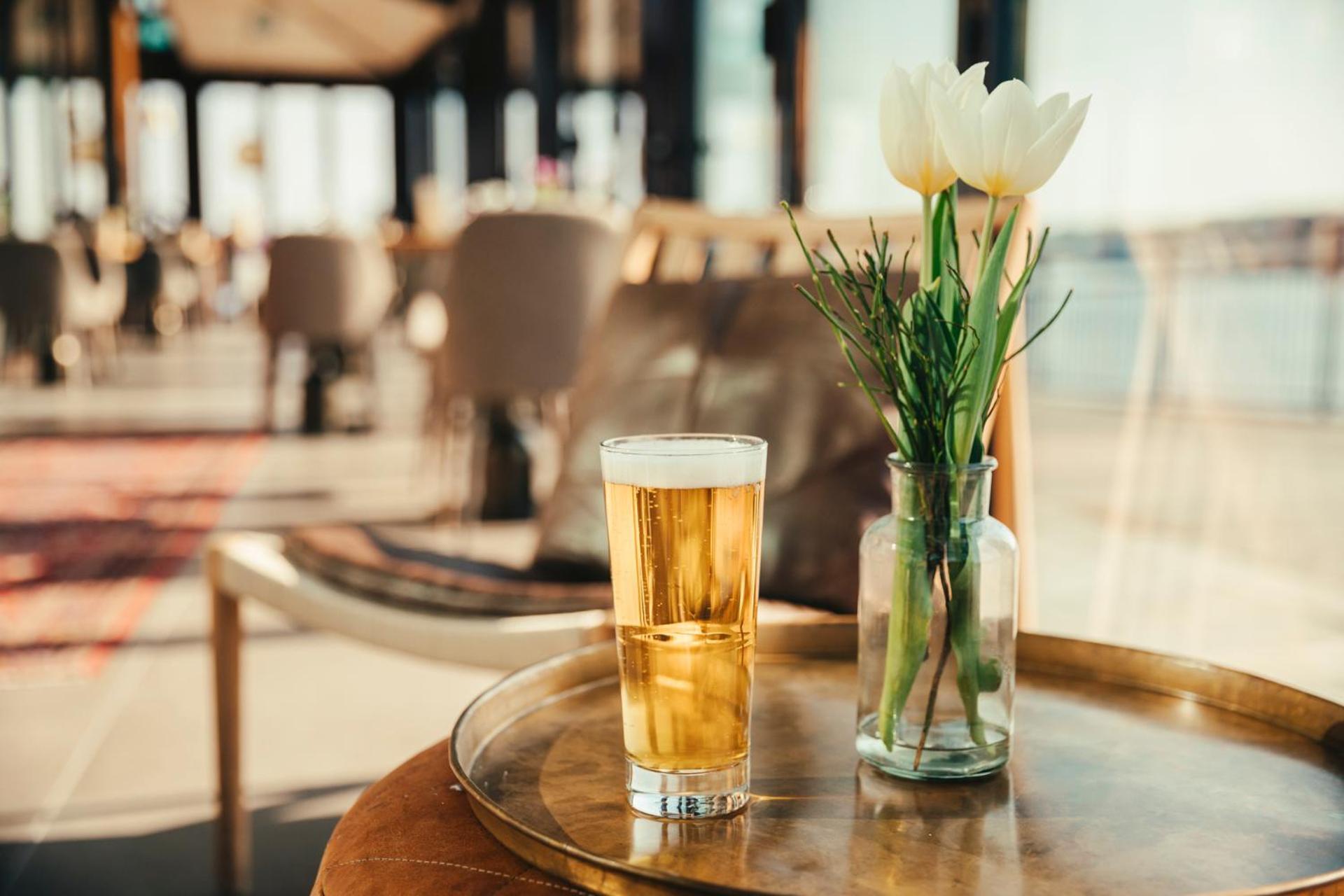 Slottsholmen Hotell Och Restaurang ベステルビーク エクステリア 写真