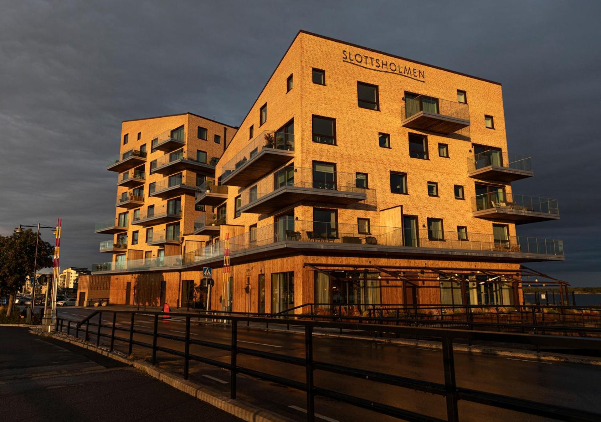 Slottsholmen Hotell Och Restaurang ベステルビーク エクステリア 写真